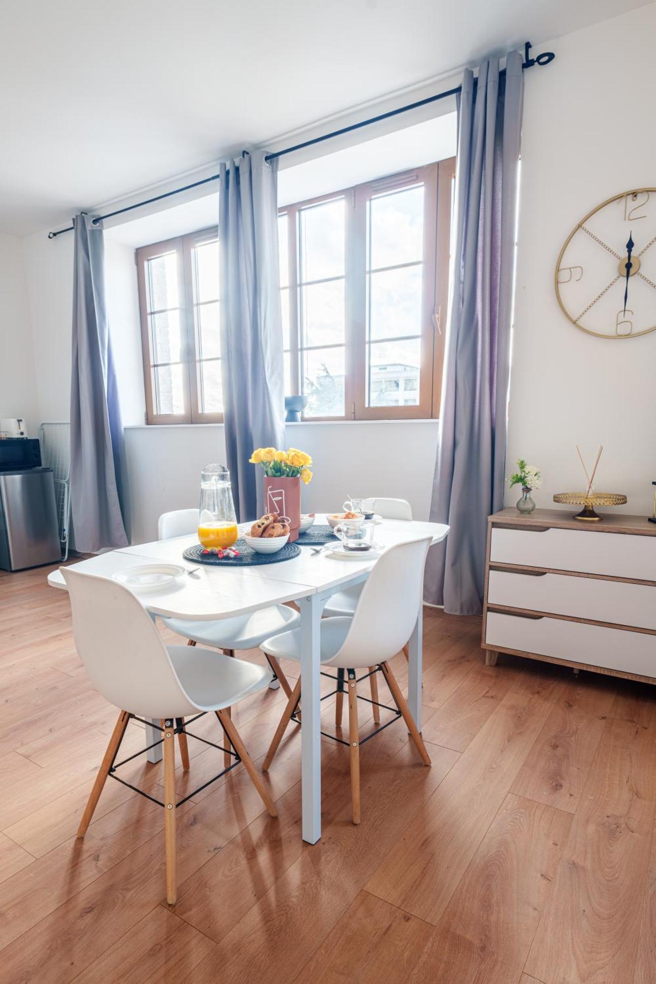 Apartamento Le Fleur De Cerisier - Zmn Conciergerie Saint-Quentin  Exterior foto