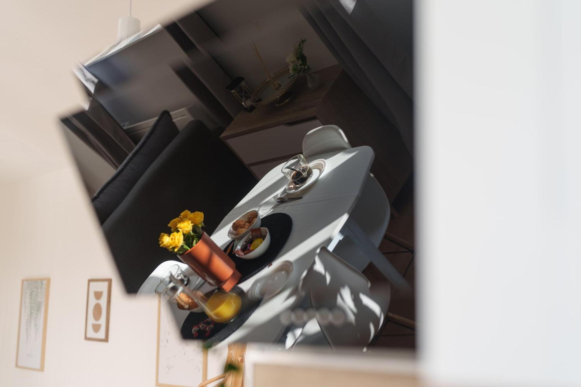 Apartamento Le Fleur De Cerisier - Zmn Conciergerie Saint-Quentin  Exterior foto
